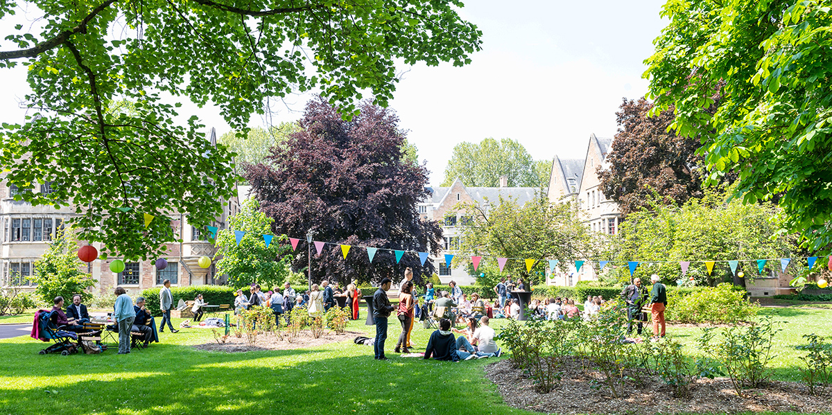 Bannière « Get Out Of My Swamp » - Décorations Pré-assemblées